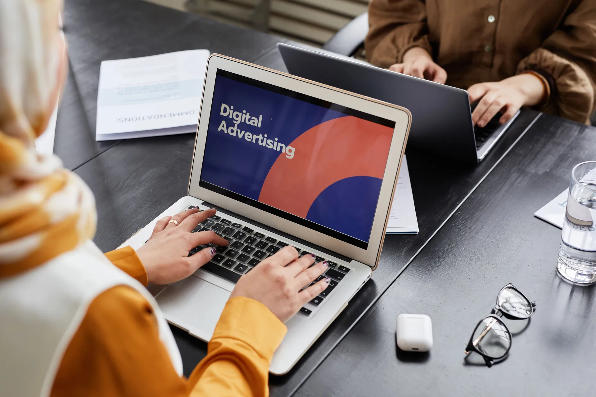Cara Memilih Jasa Meta Ads di Bali: Tanda Agensi Terpercaya vs Red Flag